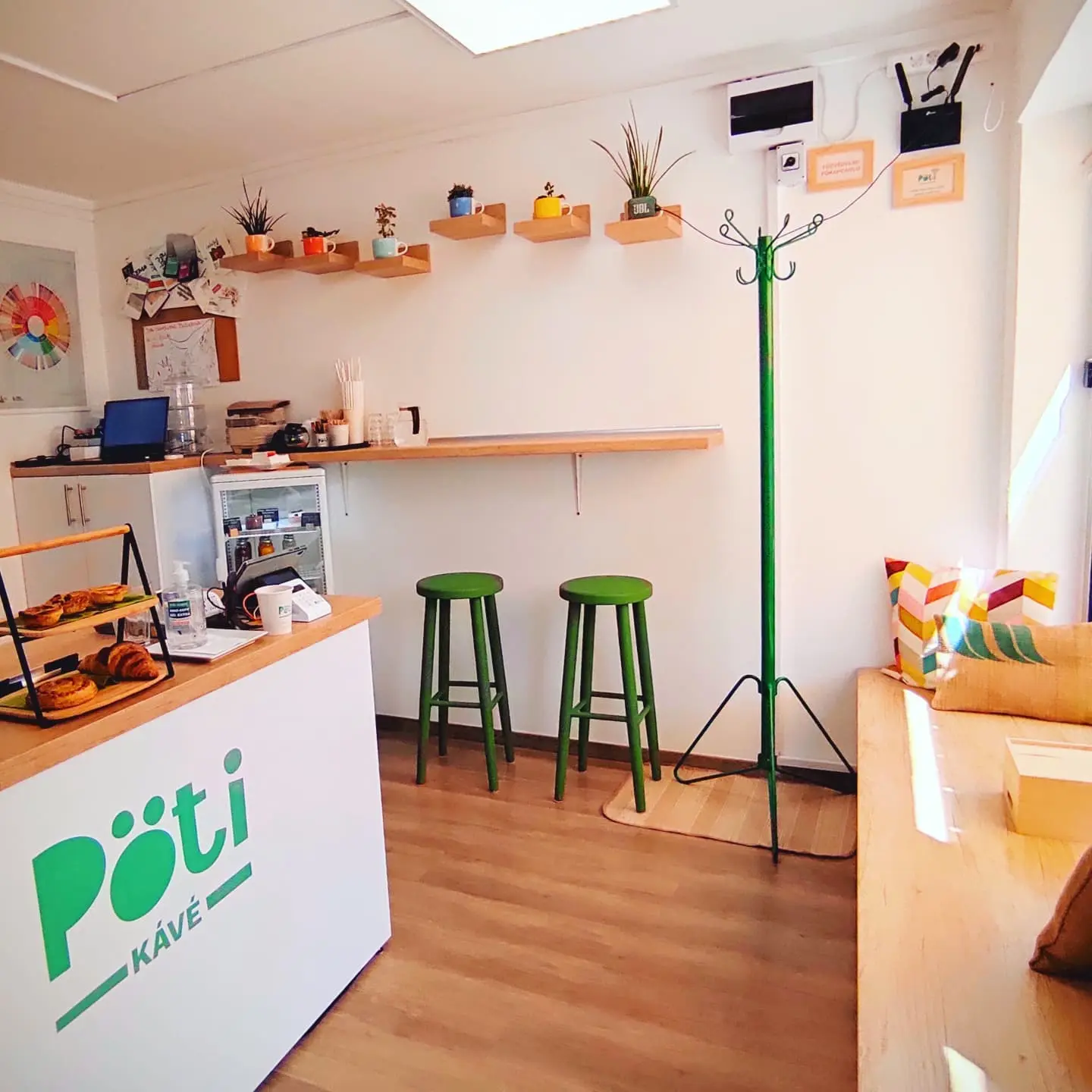 Pöti Kávé Specialty Kávébár